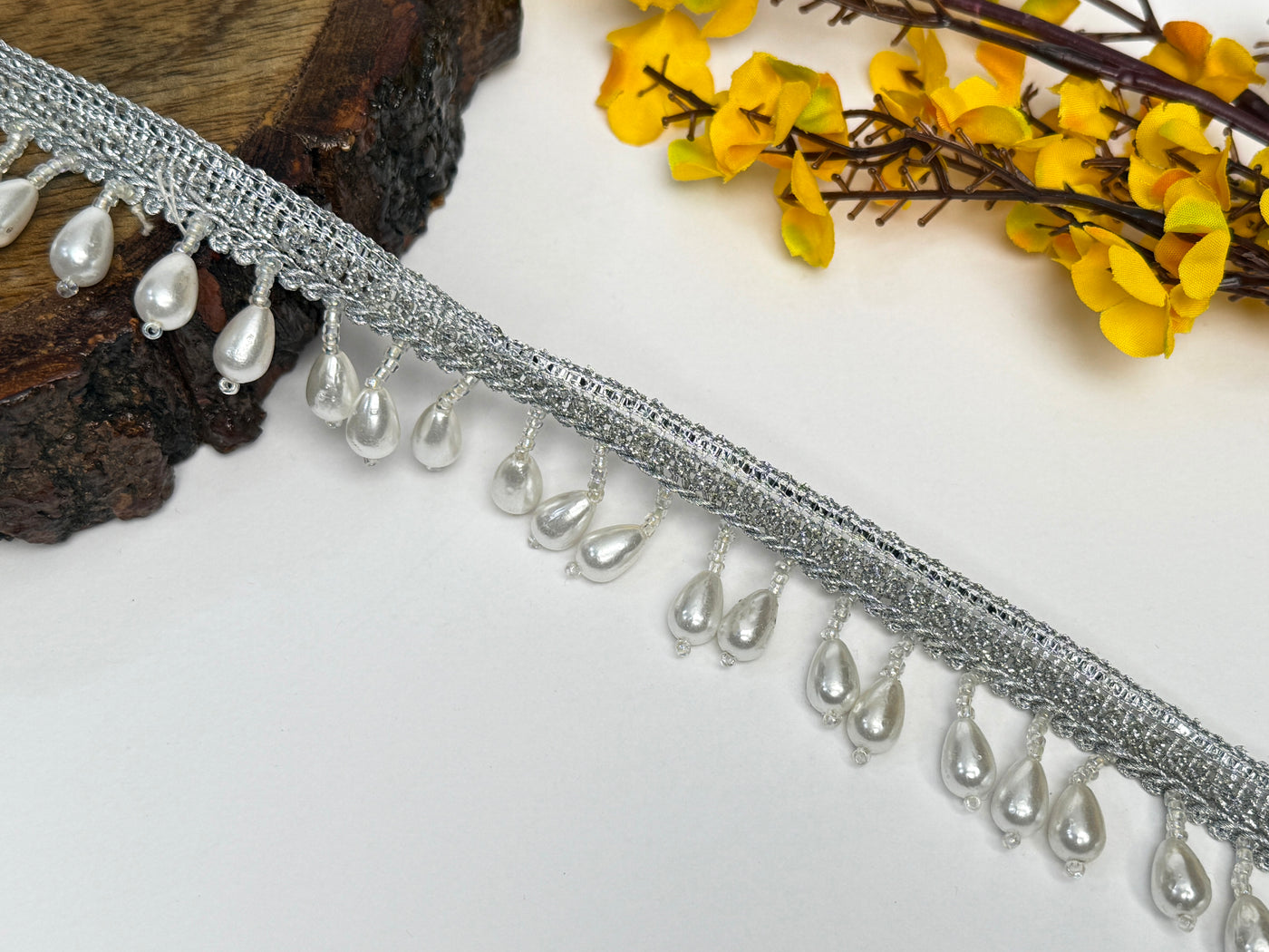 4 Yards - Off White Suspended Raindrop Silver Tassel Lace 2.5cm Wide