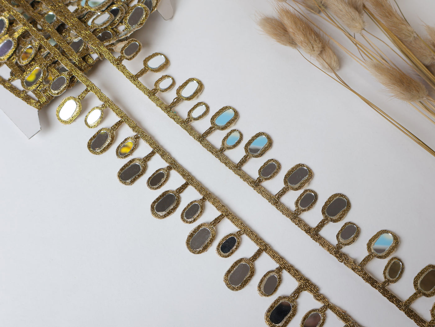 Round Suspended Mirror Trim, Symmetric Cutwork Golden Lace - 3 Yards Long