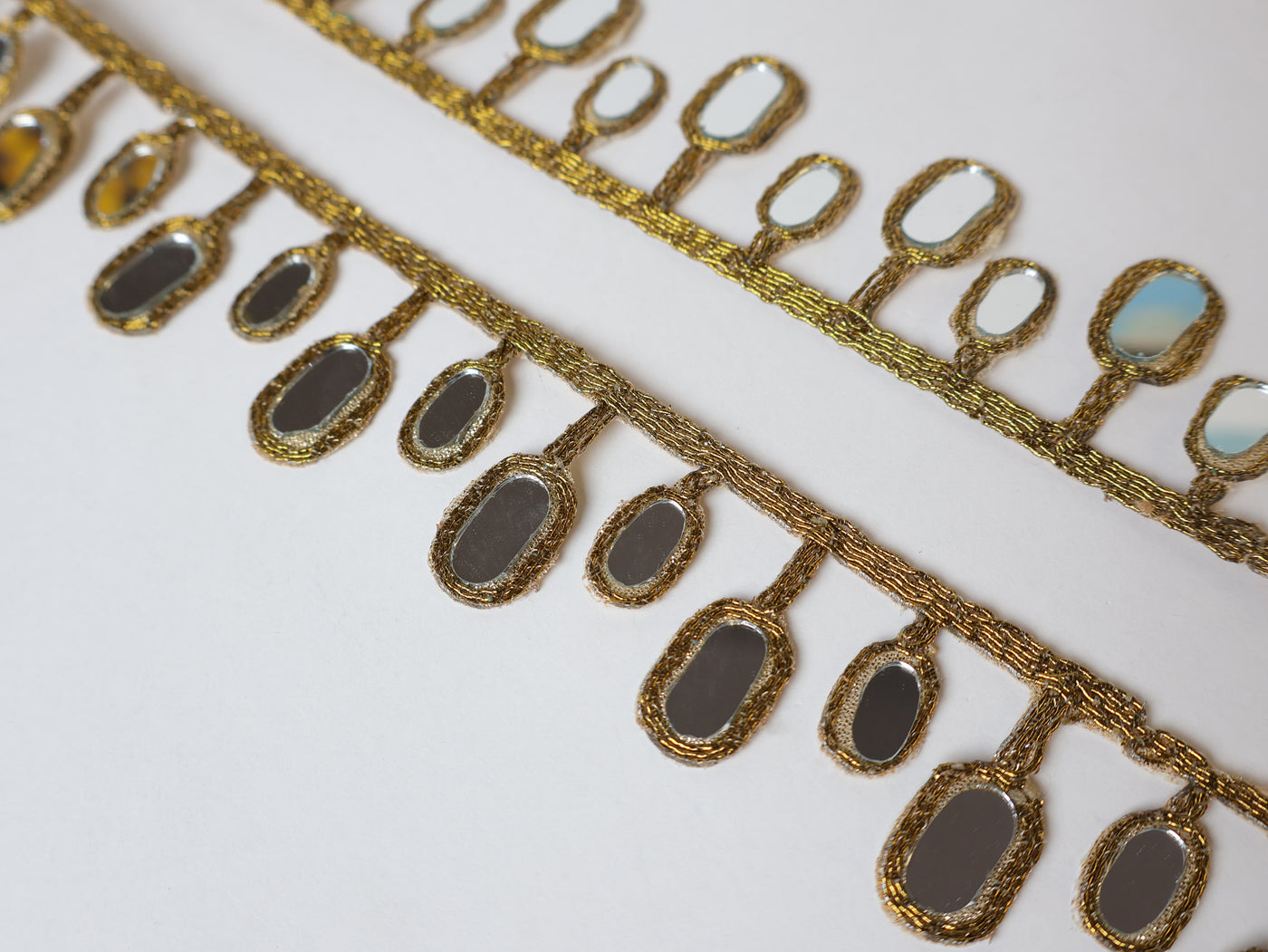 Round Suspended Mirror Trim, Symmetric Cutwork Golden Lace - 3 Yards Long