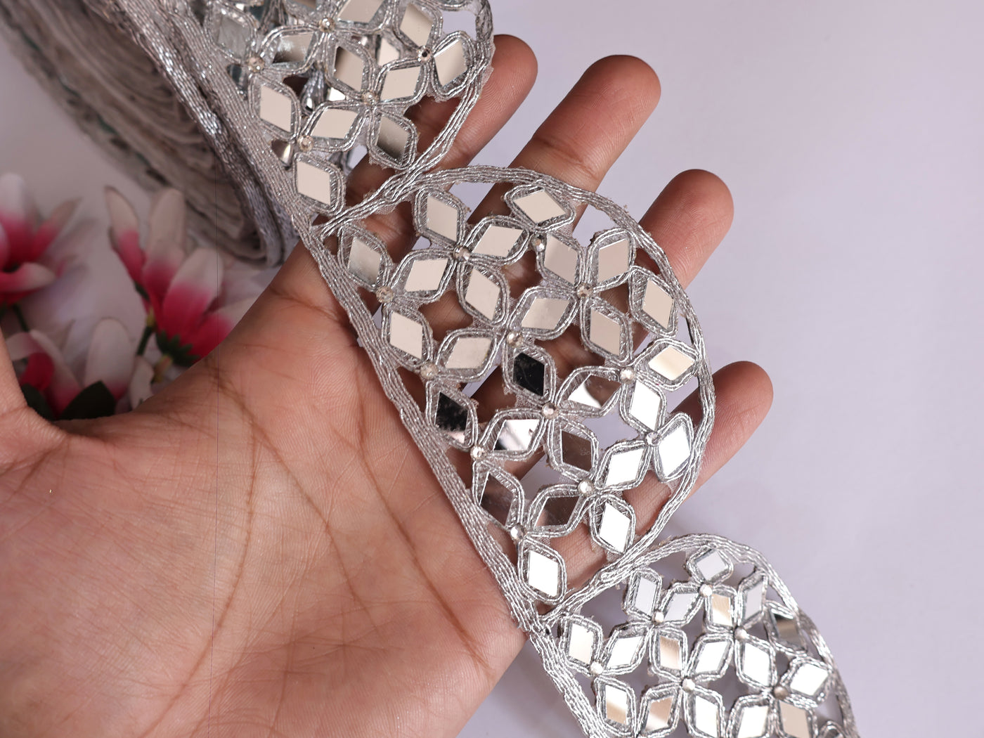 Silver Scalloped Symmetric Cutwork Mirror Trim 7 cm Wide - 1 Yard