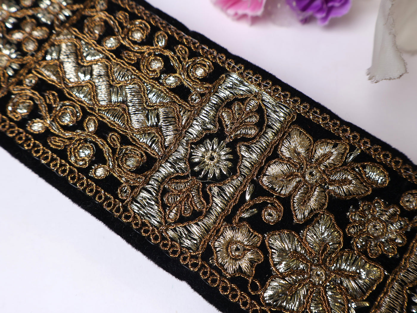 9 Yards - Black & Gold Zari Sequin Lace, Beautiful Sari Border
