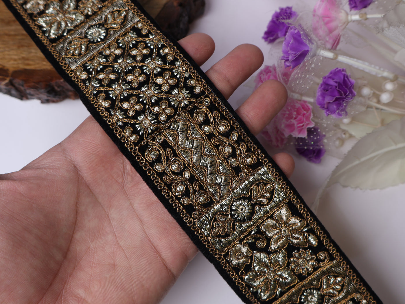 9 Yards - Black & Gold Zari Sequin Lace, Beautiful Sari Border