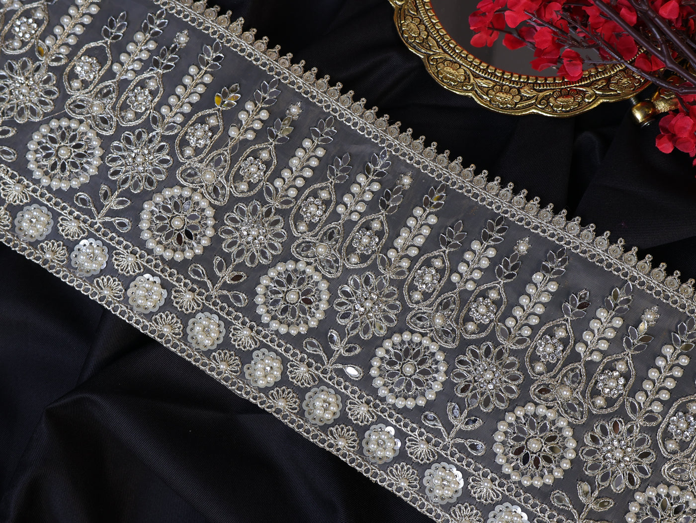1 Yard - White Gold Wide Border Lace Trim, Handwork Mirror