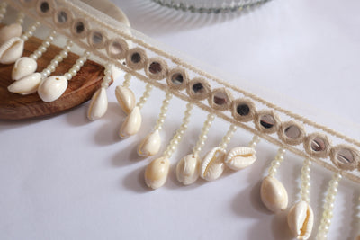 4 Yards - Cowrie Shell Pearl & Faux Mirror Suspended Scallop Beaded Trim