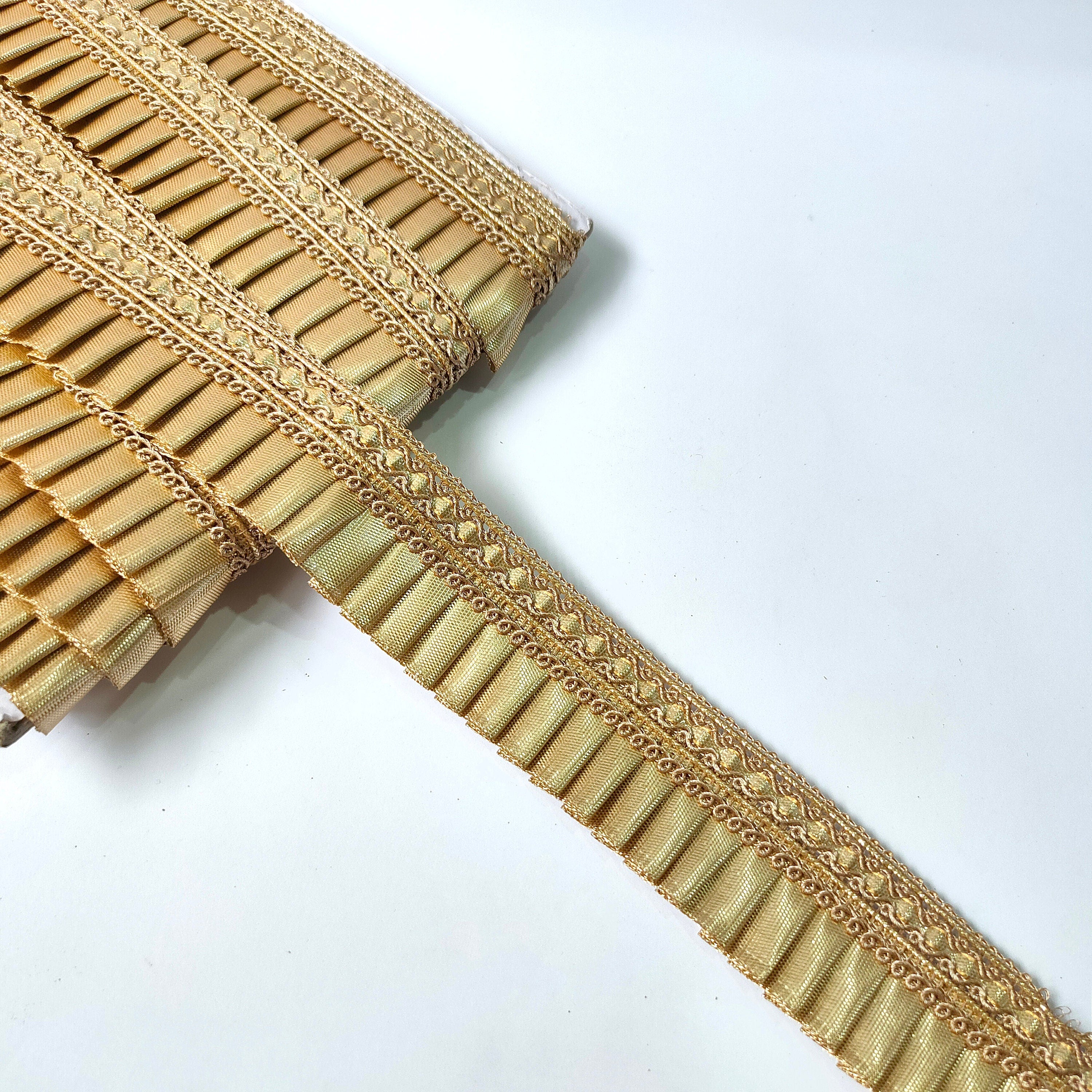 Golden Gota Frill Lace: Creme Indian Tassel Trim, 9 Yards