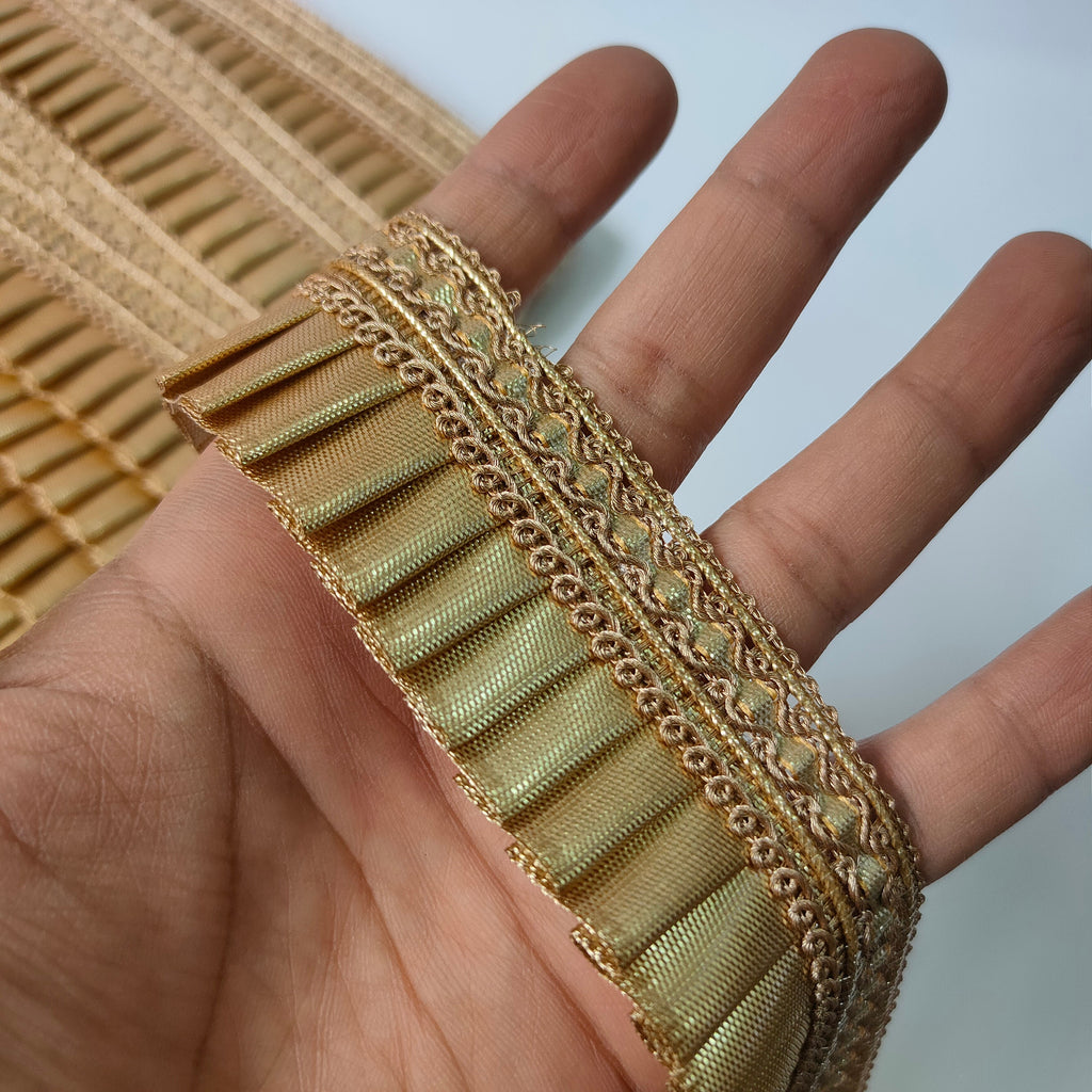 Golden Gota Frill Lace: Creme Indian Tassel Trim, 9 Yards