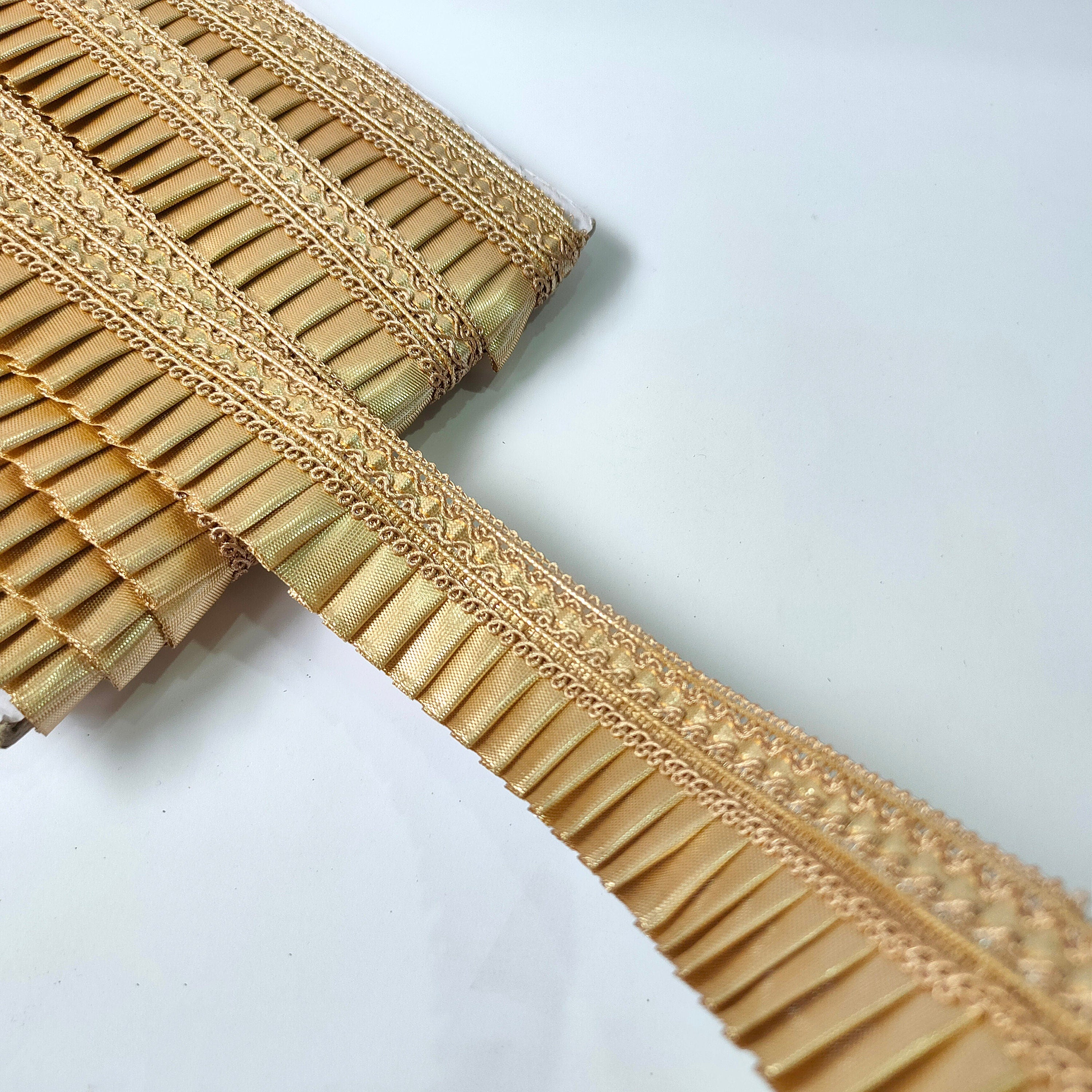 Golden Gota Frill Lace: Creme Indian Tassel Trim, 9 Yards