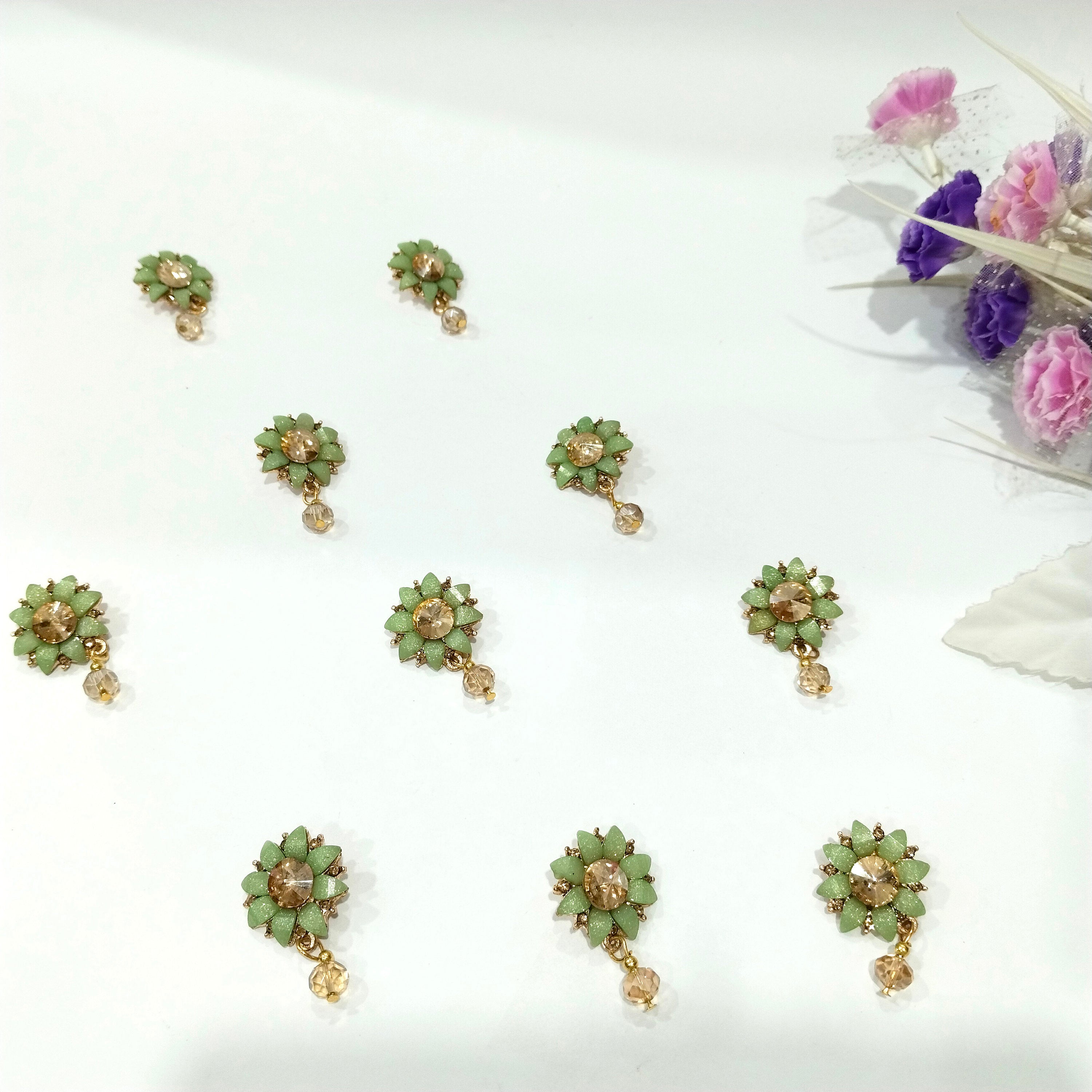 Floral Rhinestone Crystal Embellishments: Sewing Decoration, Garment Artwork (Pack of 10)