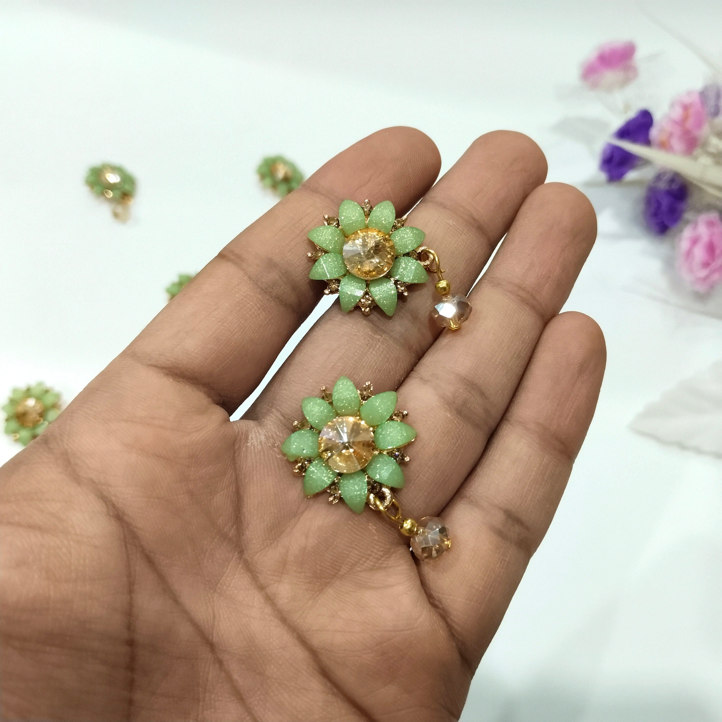 Floral Rhinestone Crystal Embellishments: Sewing Decoration, Garment Artwork (Pack of 10)
