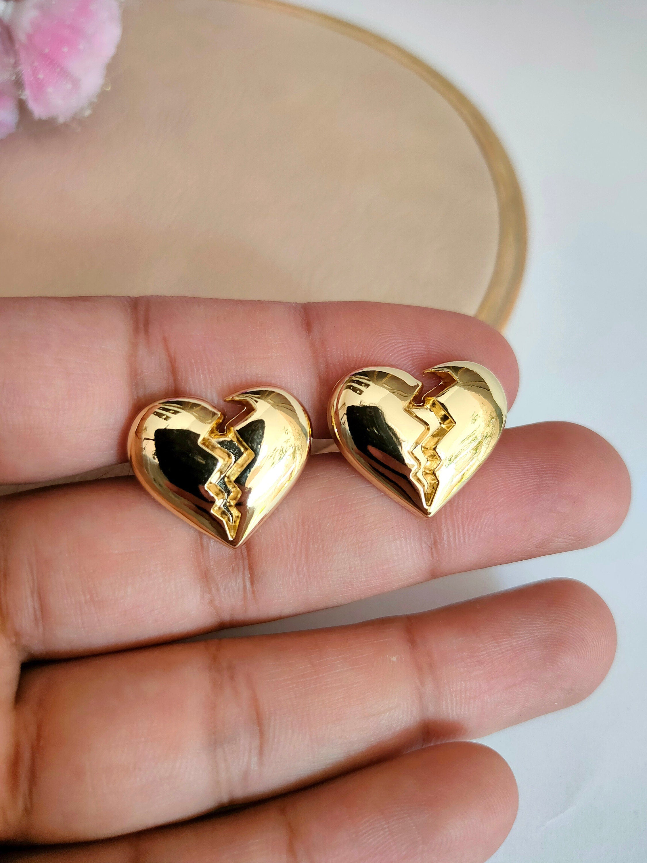 Heart Sew-On Buttons: Metallic Polished, 20mm (Pack of 10)
