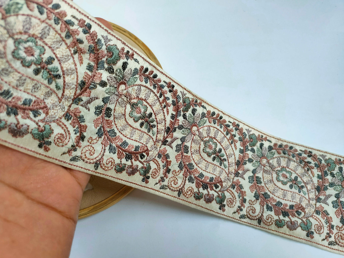 Premium Quality Kashmiri Silk Motif Inspired Border Trim - 1 Yard