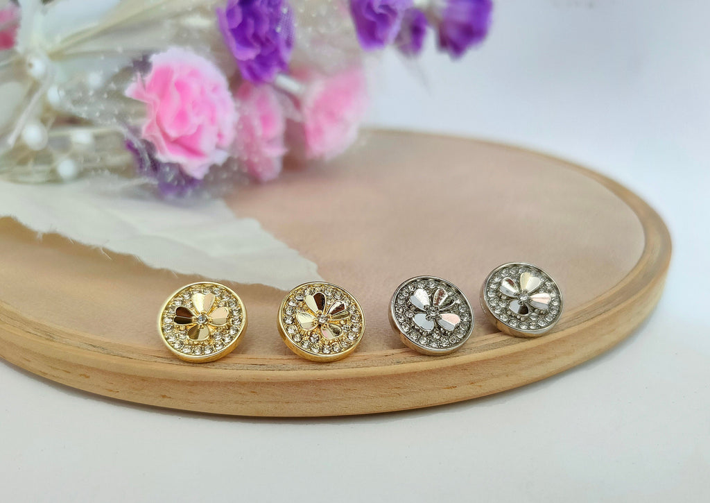 Floral Metallic Sew-On Buttons: Silver & Gold, 15mm (Pack of 10)