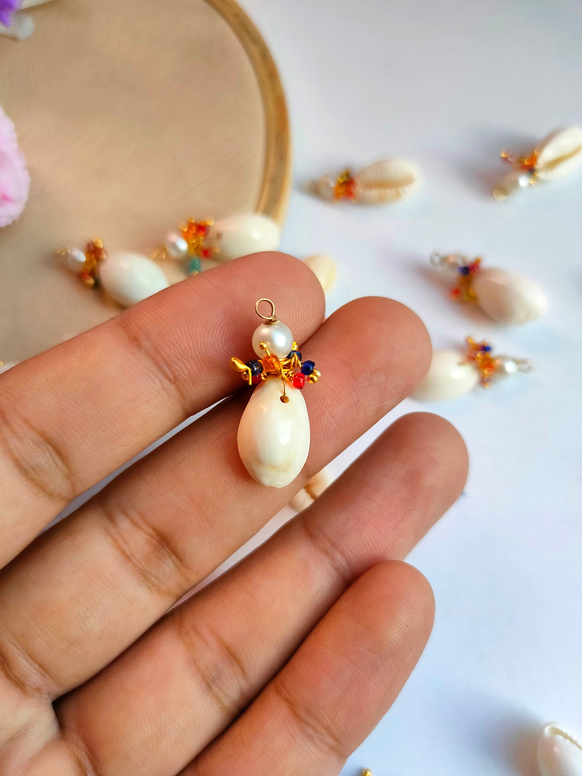 Cowrie Shell Tassels: Indian Style Crafting Beads (Pack of 25)