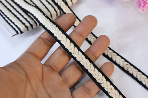 Black & White Knitted Trim Lace: Indian Sari Ribbon, 9 Yards