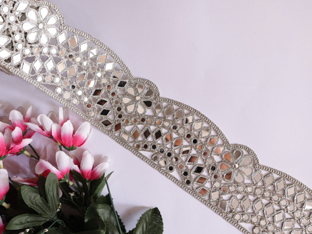 Metallic Silver Mirror Trim: Scalloped Indian Lace Border, 8cm Wide