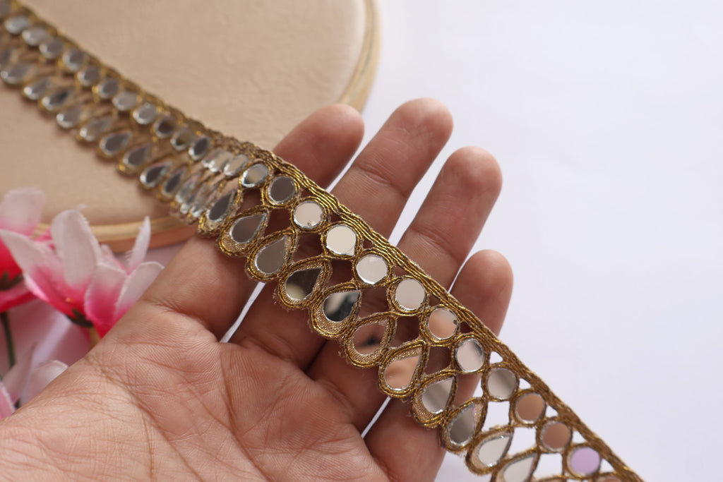 Golden Mirror Sari Border: Indian Cutwork Lace Trim (2.5 cm)