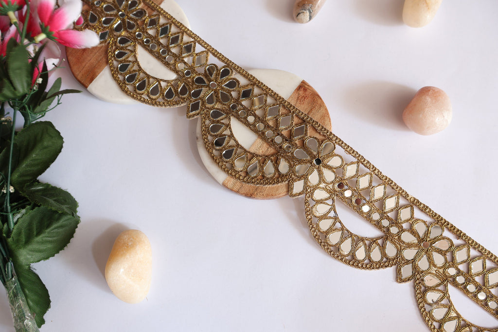 Golden Cutwork Pattern Scalloped Mirror Trim 7cm Wide