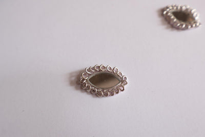 25 Pc - Oval Shaped Silver Mirror Applique Patches, Indian Decorative Zircon Patches