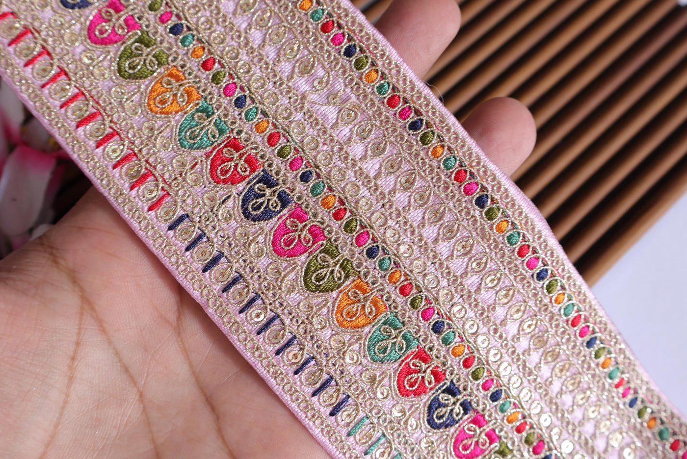 Light Lavender Purple Zari Sequin Threadwork Lace - 1 Yard