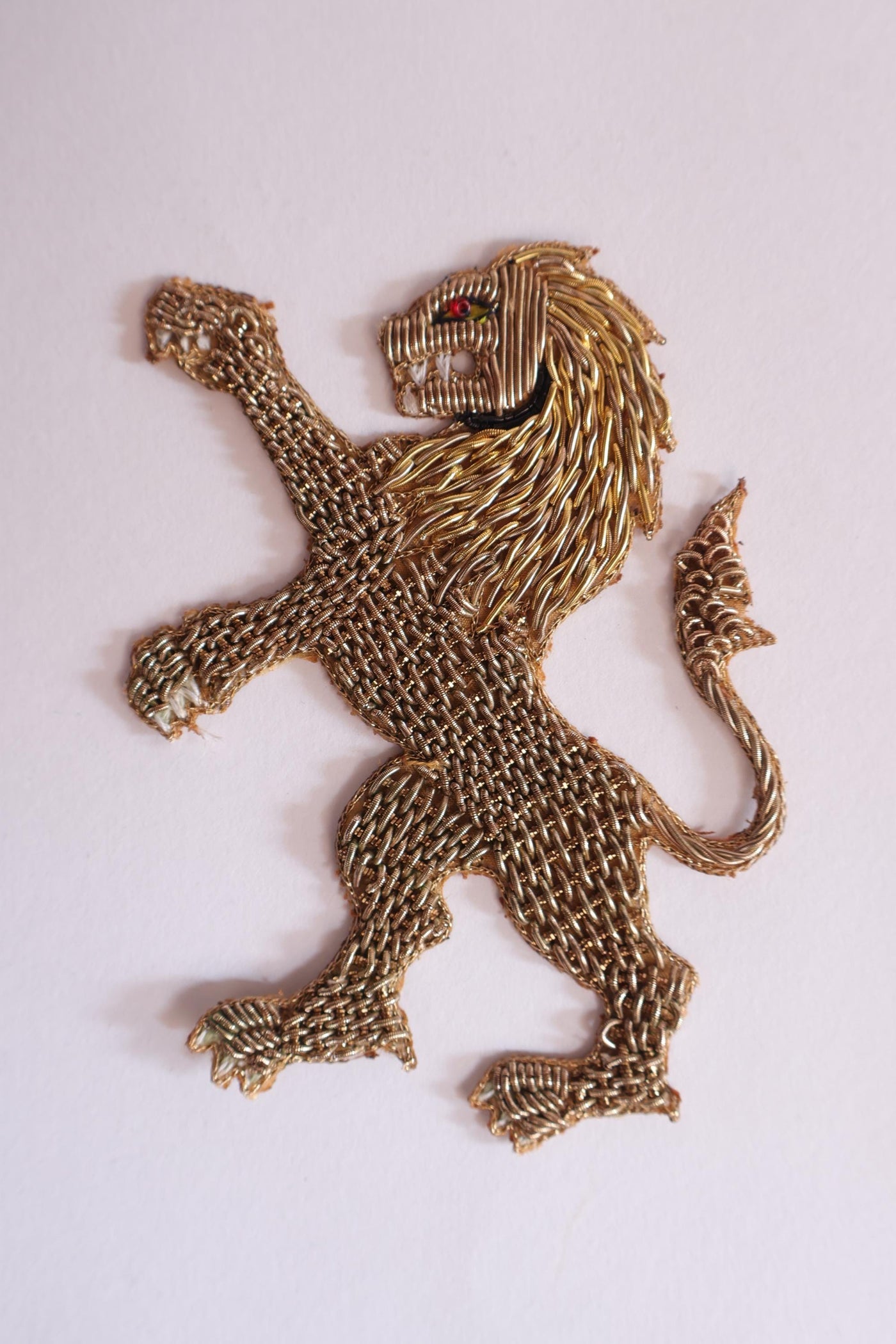 Zardozi Lion Patch: Gothic Embroidered Applique (12cm)