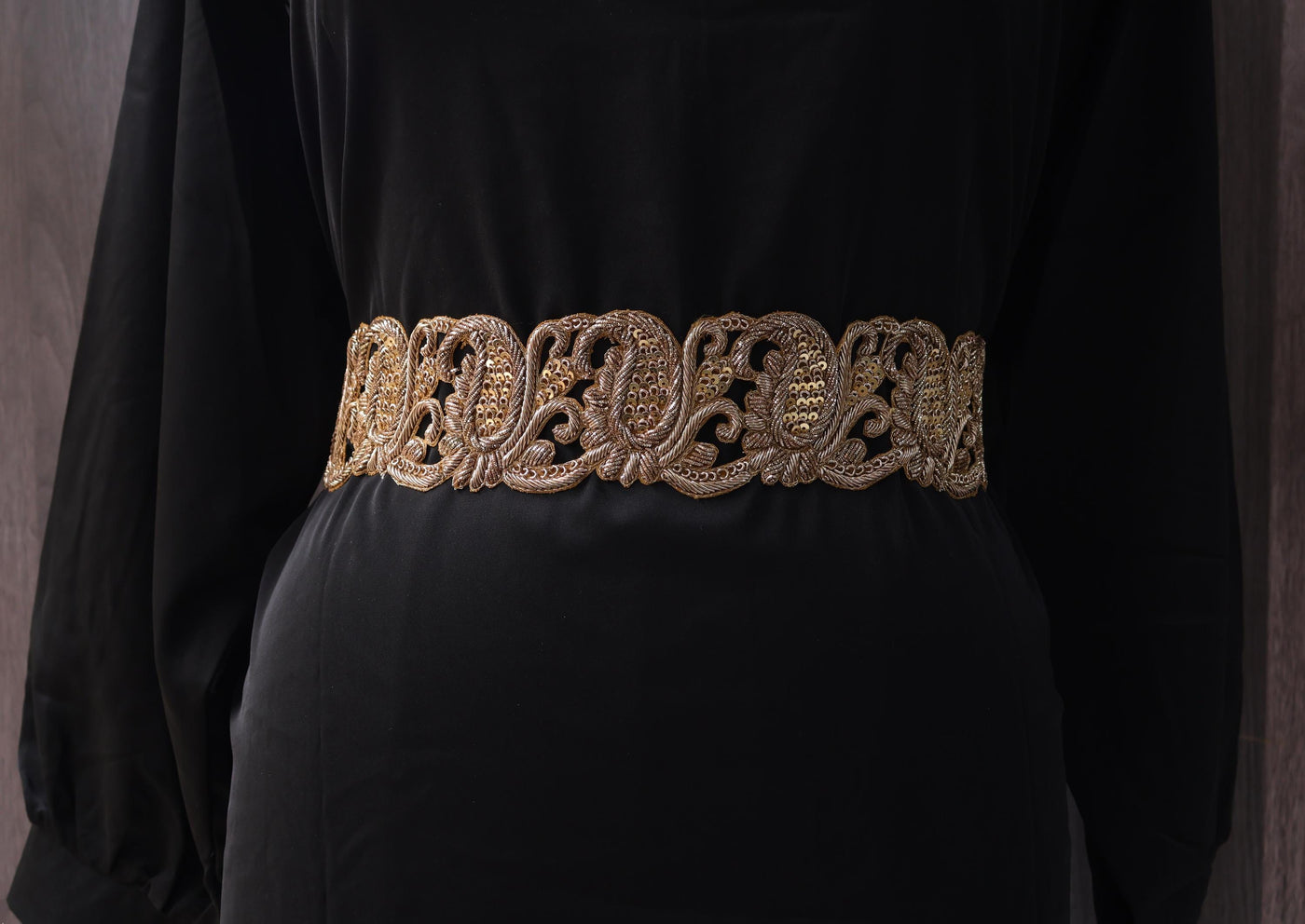 Baroque Zardozi Embroidered Belt: Antique Gold Chain, Adjustable Hook