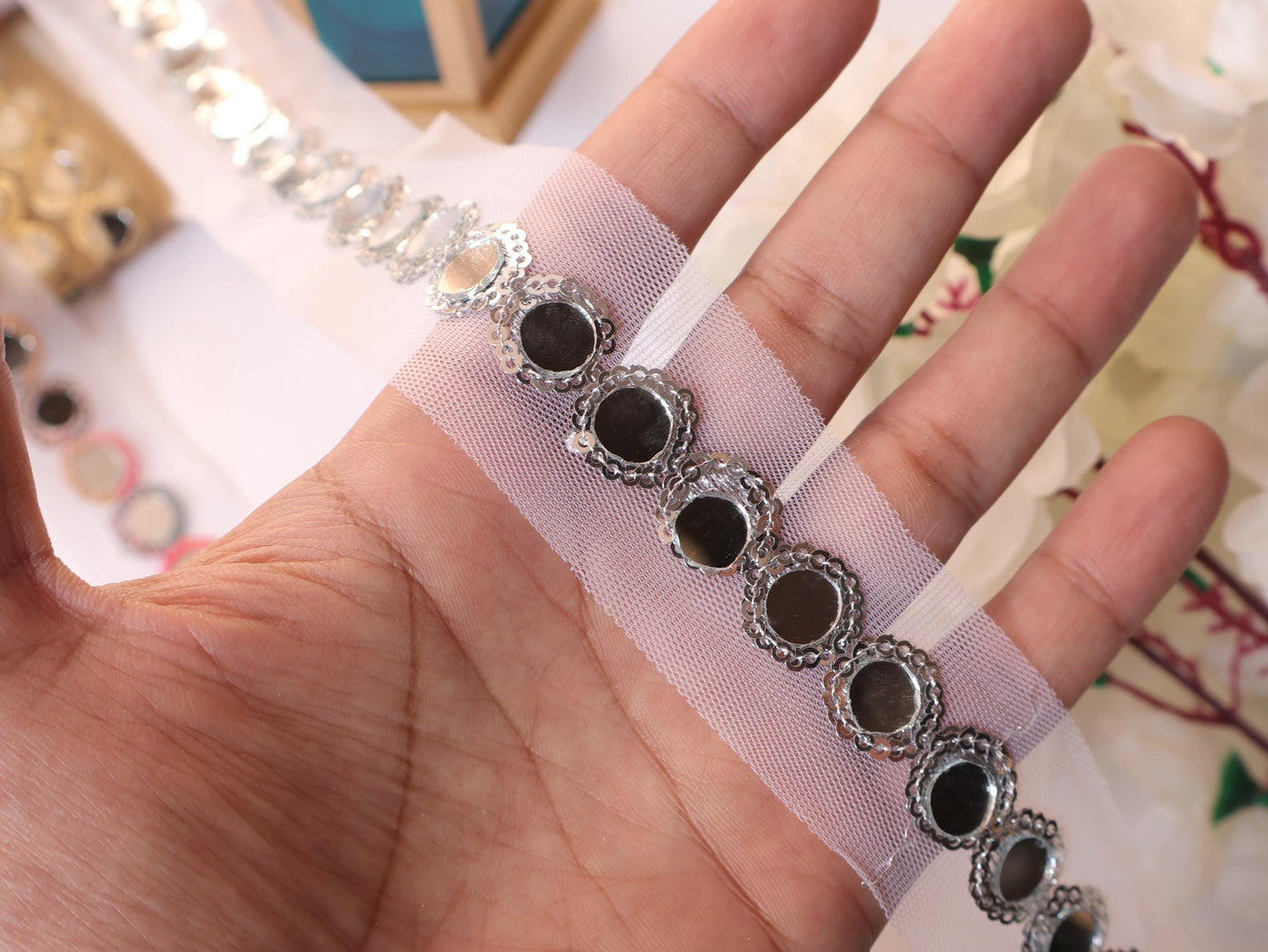 9 Yards Sequin Mirror Trim: Indian Sari Ribbon Lace, 2cm Wide