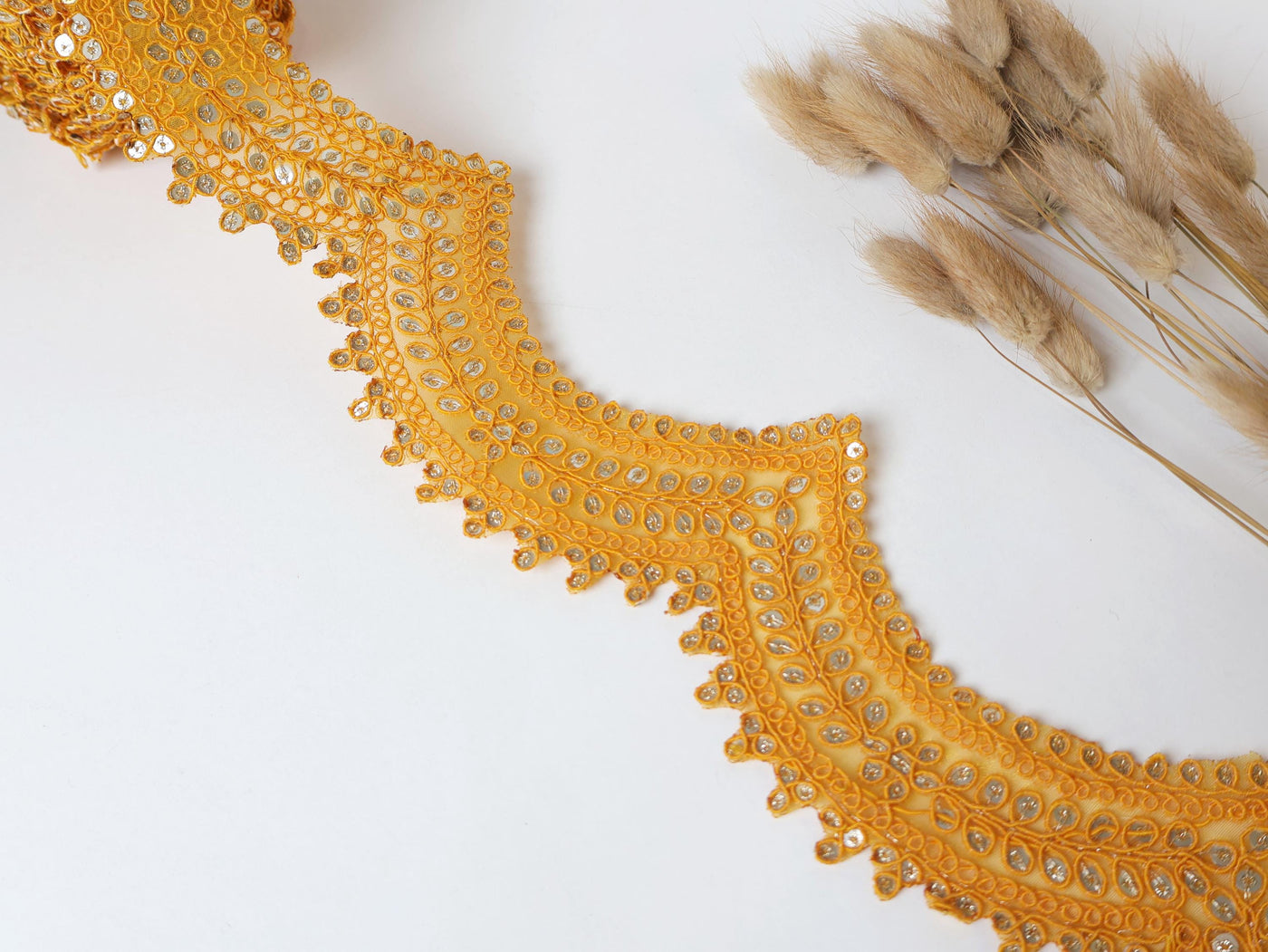 7 Yards Pale Yellow Scallop Embroidered Sequin Lace: Sari Border Trim (5.5 Cm)