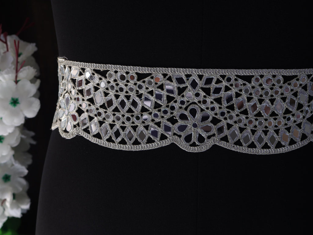 Metallic Silver Mirror Trim: Scalloped Indian Lace Border, 8cm Wide