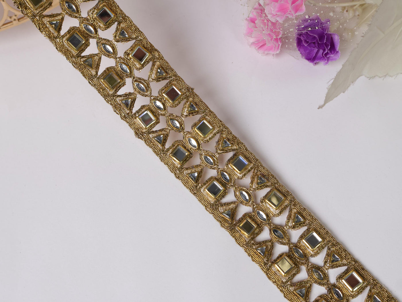 Antique Gold Kundan Stone Trim: Indian Sari Lace, 3.5cm Wide