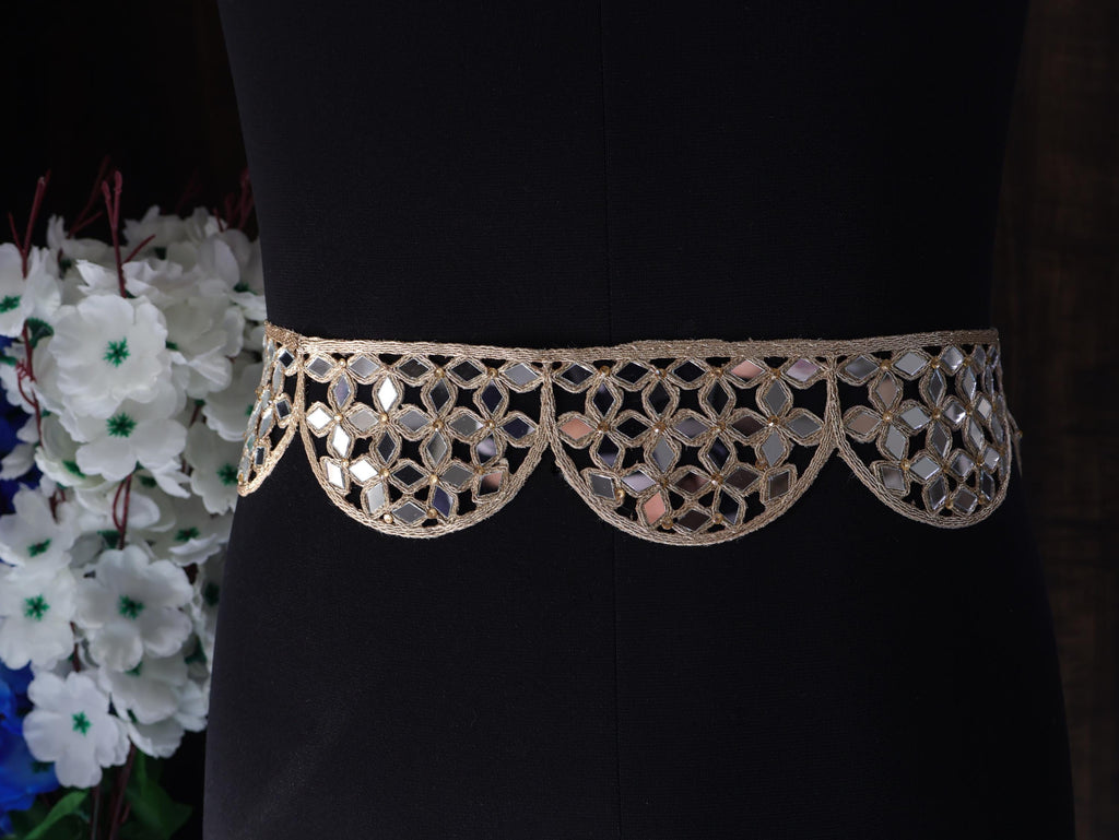 Rose Gold Mirror Trim: Scalloped Cutwork Indian Lace, 1 Yard