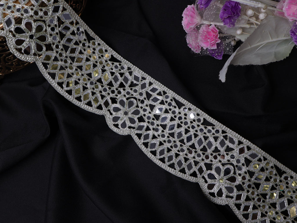 Metallic Silver Mirror Trim: Scalloped Indian Lace Border, 8cm Wide