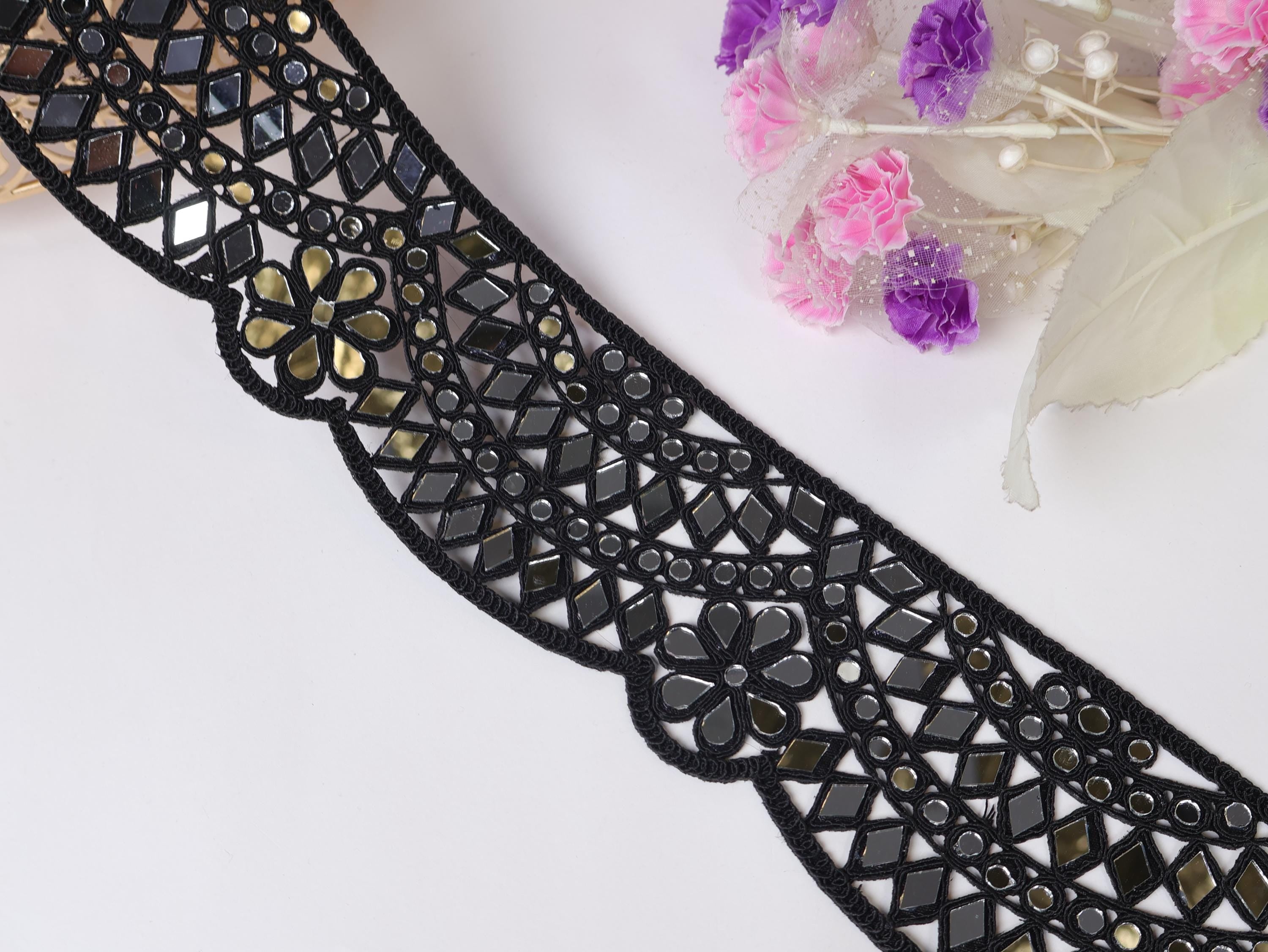 Black Scalloped Mirror Trim: Indian Lace Border, 8cm Wide