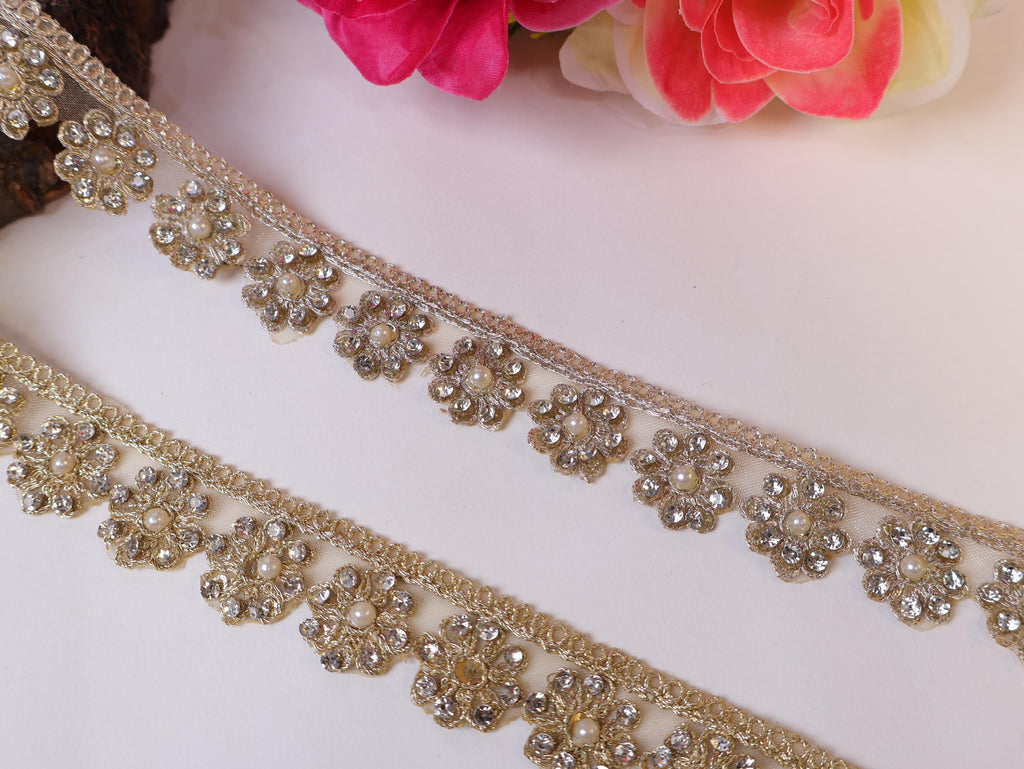 Pearl Zircon Scalloped Sari Lace Trim: Antique Gold/Rose Gold, 2cm 9 Yards