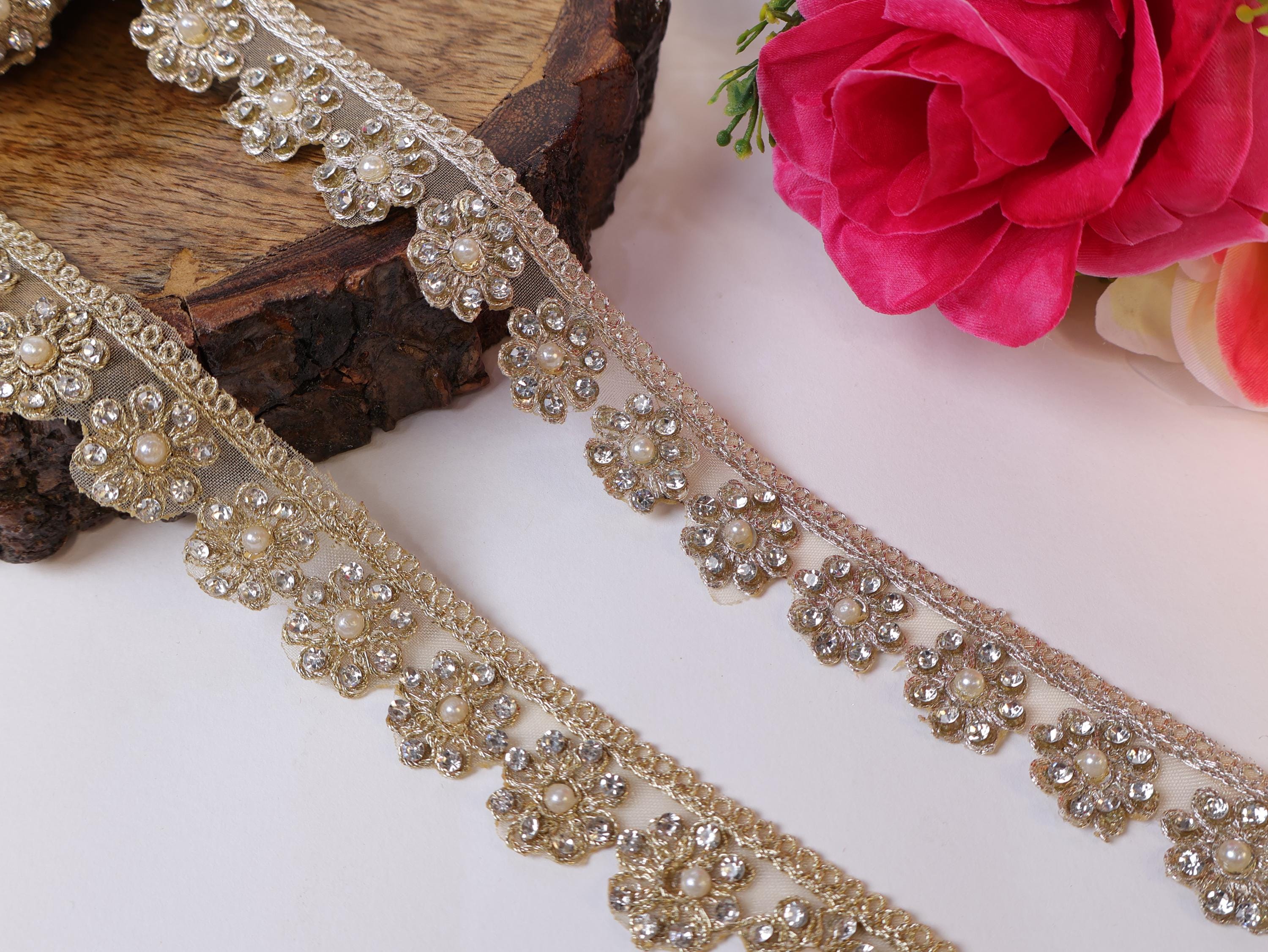 Pearl Zircon Scalloped Sari Lace Trim: Antique Gold/Rose Gold, 2cm 9 Yards