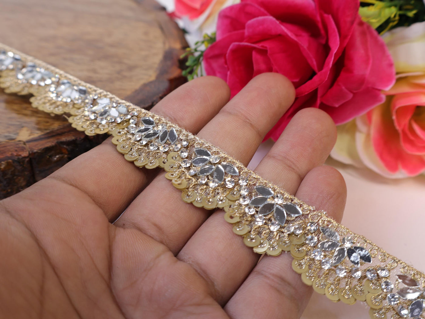 Zircon & Mirror Scalloped Trim Lace: Indian Sari Border, 9 Yards