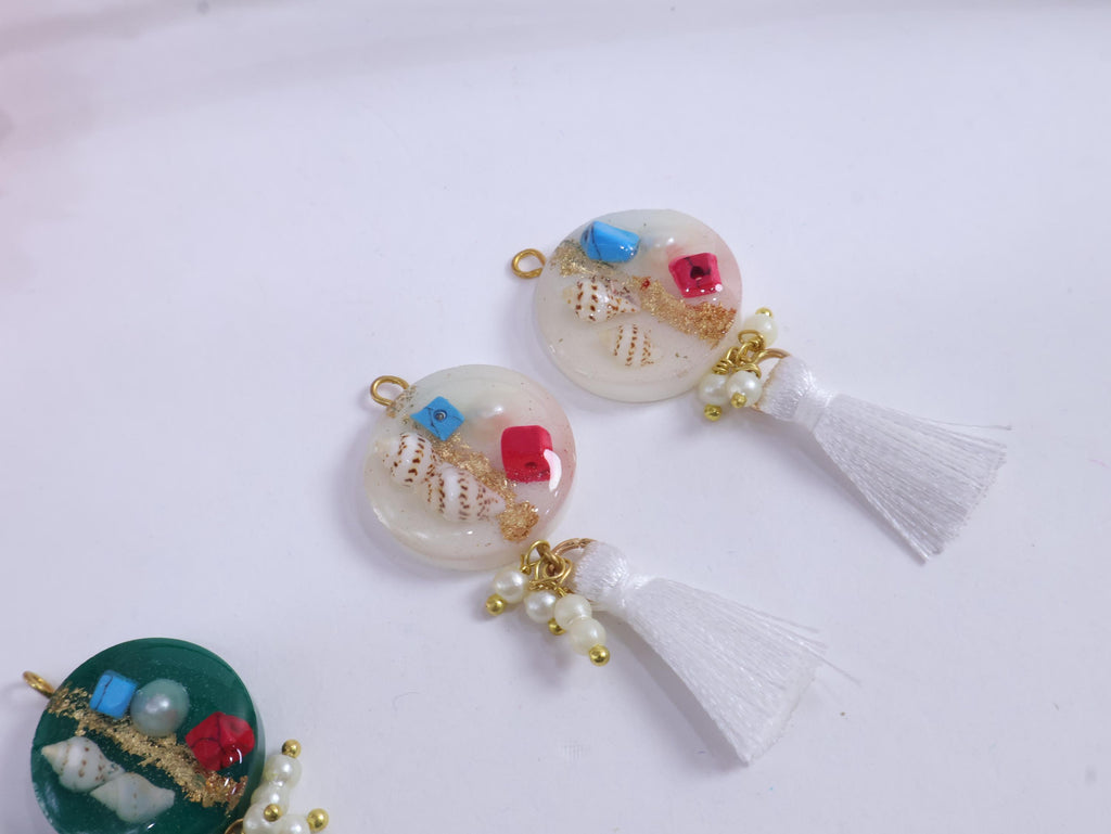 Boho Shell Tassel Buttons: Epoxy Fringe, DIY Crafting - 5 Pack