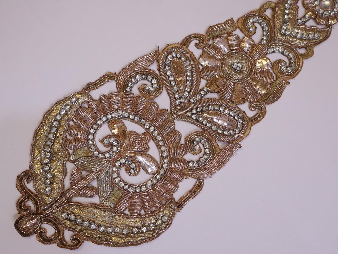 Zardozi Kalash Patch: Indian Embroidered Pearl Applique (40x14cm)
