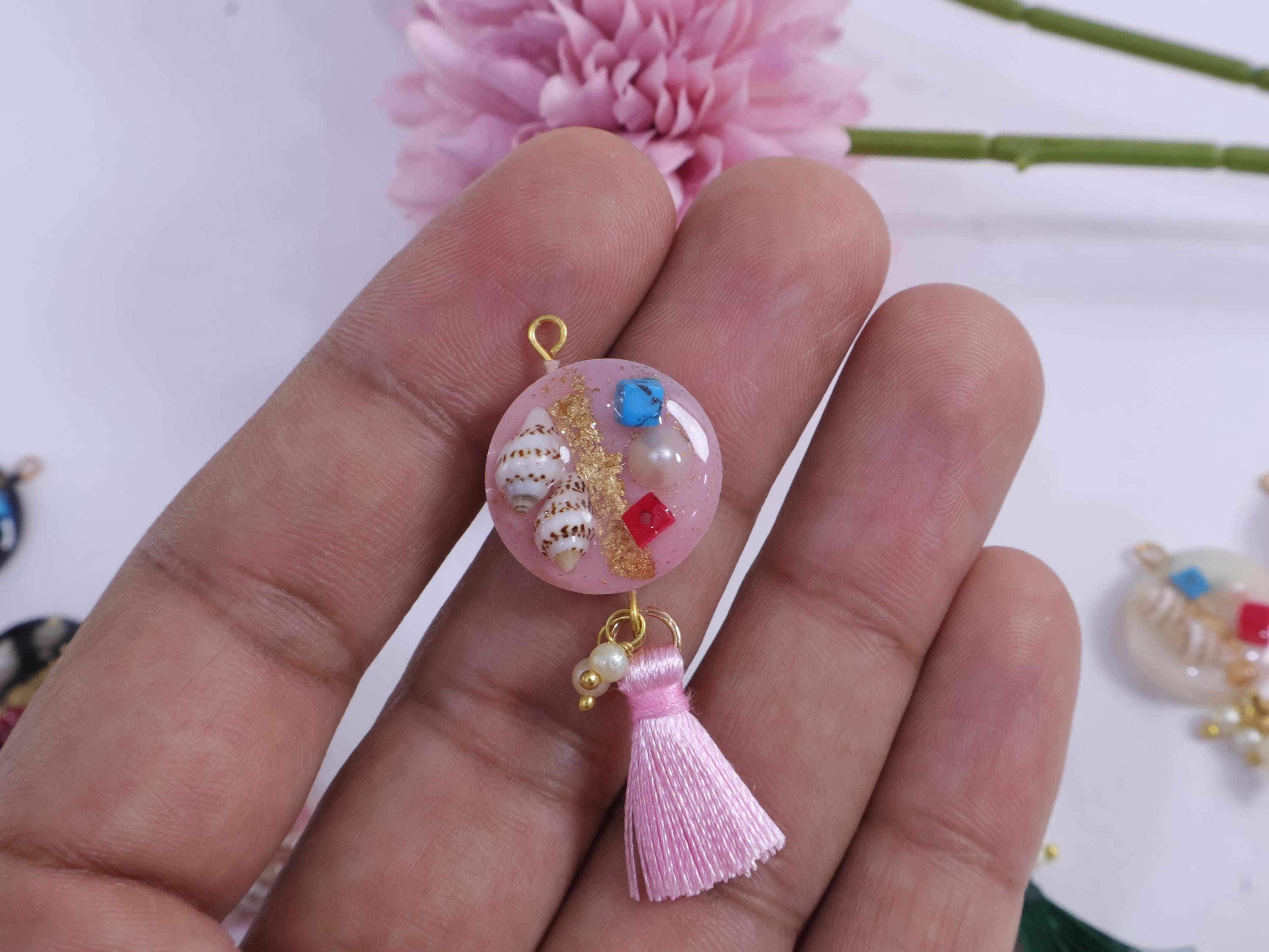 Boho Shell Tassel Buttons: Epoxy Fringe, DIY Crafting - 5 Pack