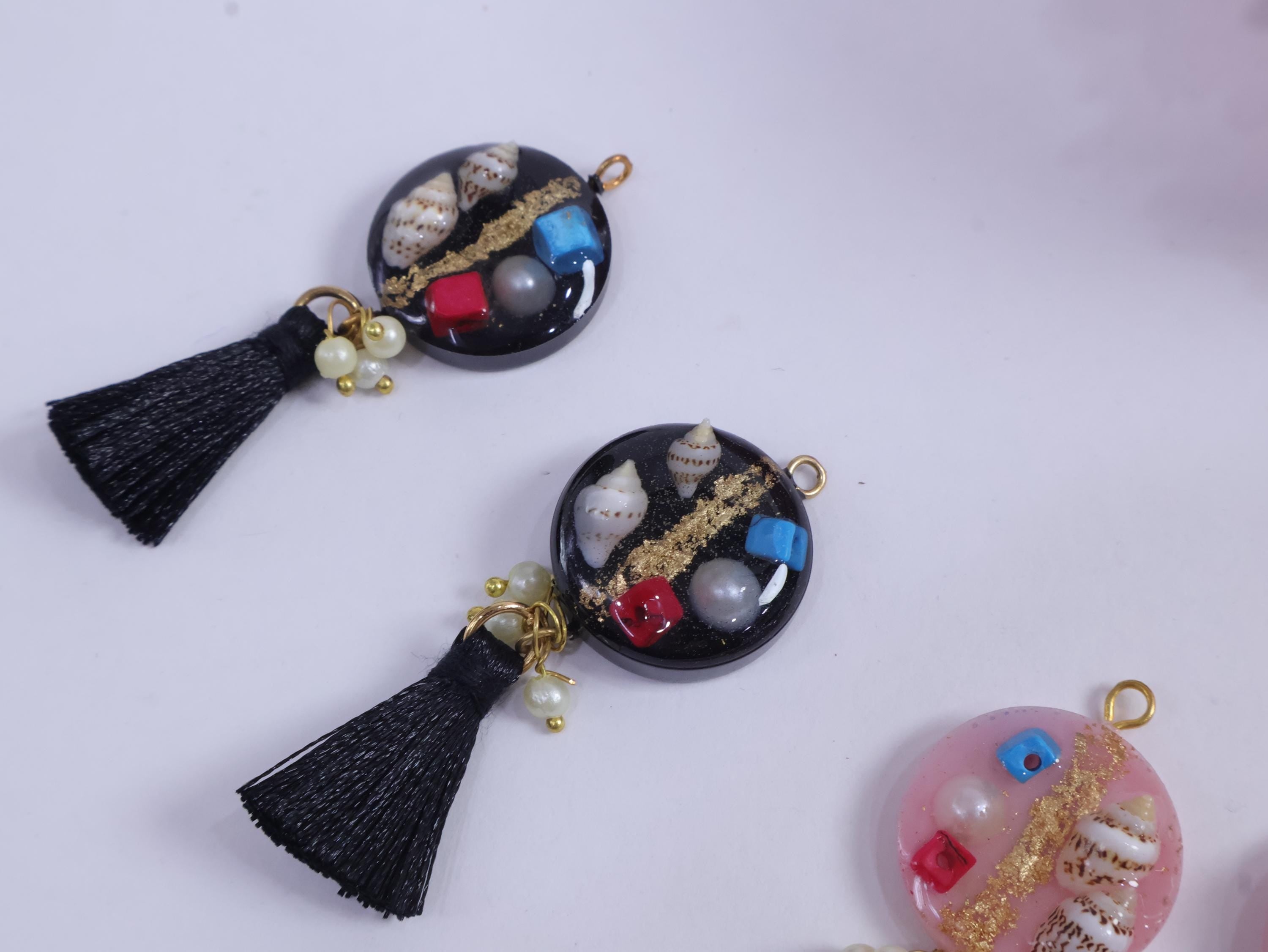 Boho Shell Tassel Buttons: Epoxy Fringe, DIY Crafting - 5 Pack