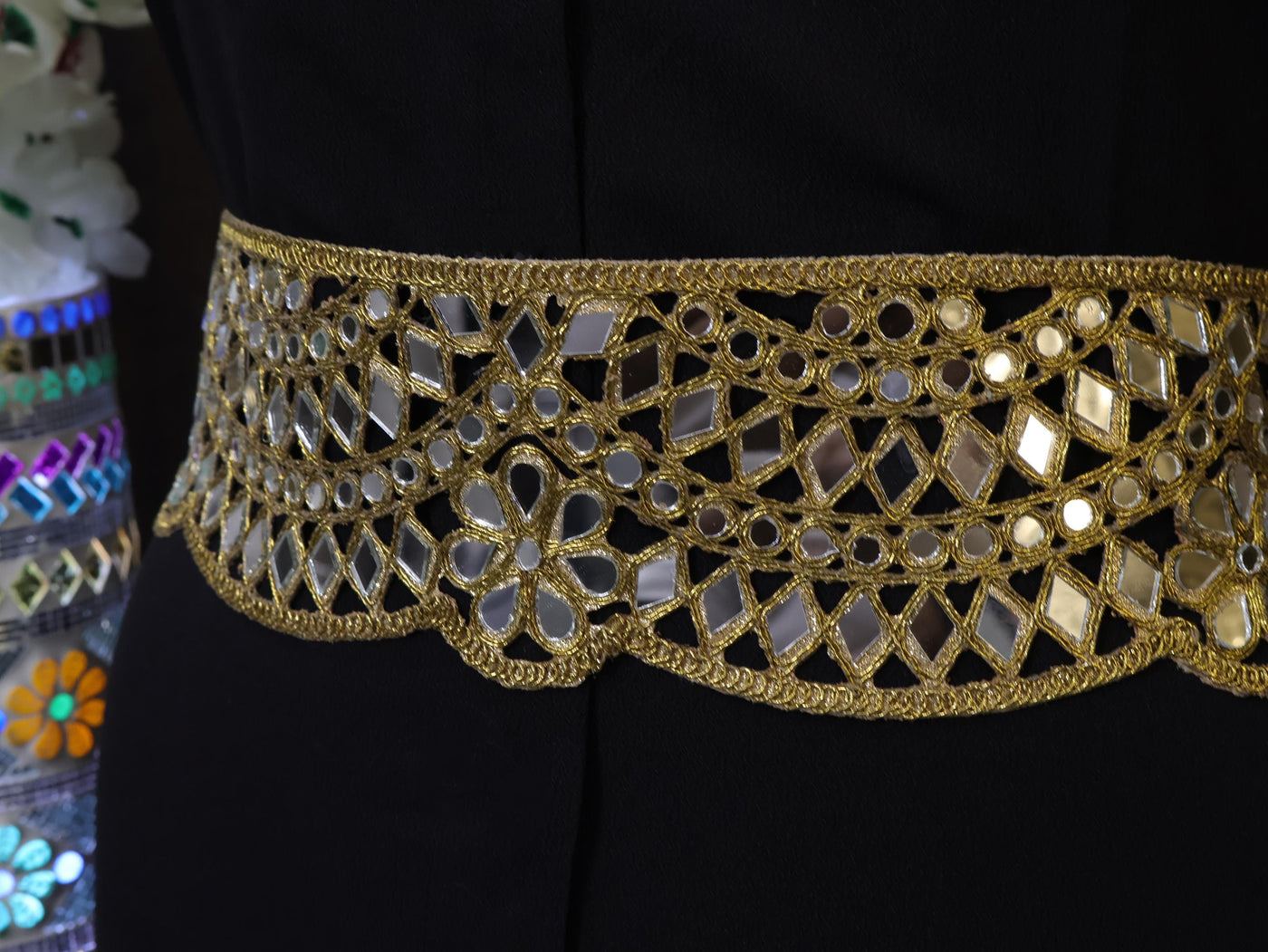 Antique Gold Mirrorwork Waist Belt: Adjustable Clasp, Classic Statement Jewelry