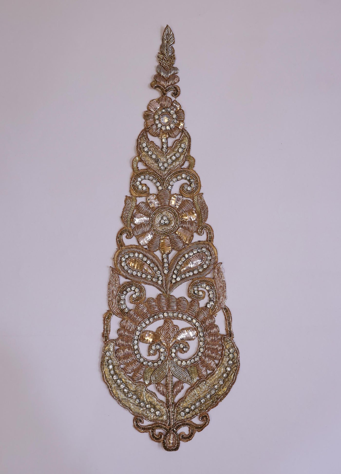 Zardozi Kalash Patch: Indian Embroidered Pearl Applique (40x14cm)