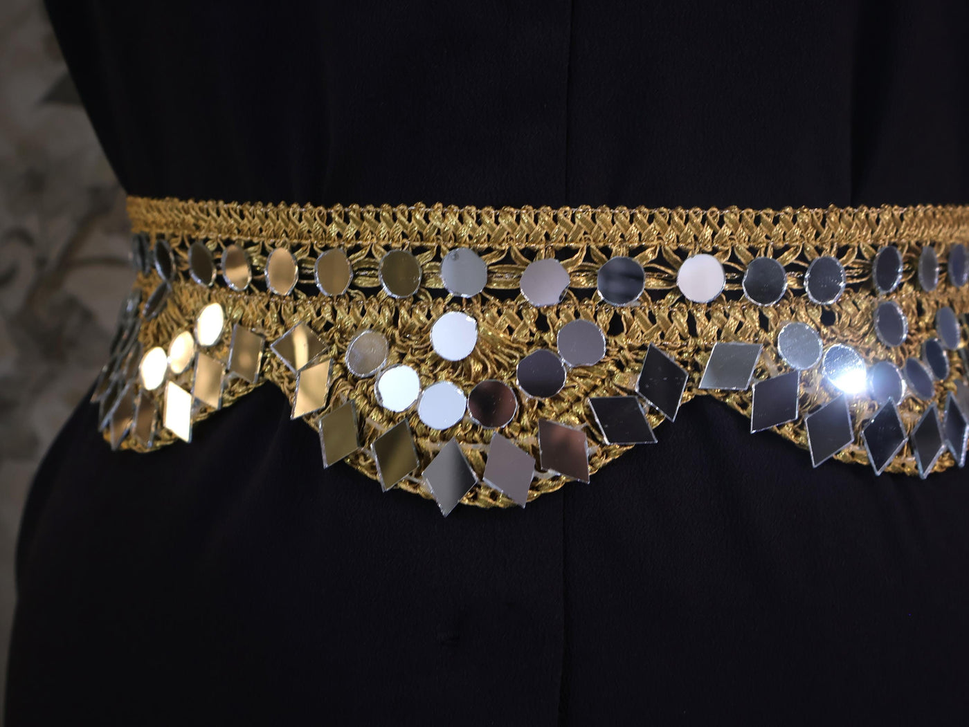 Bronze Gold Scalloped Mirror Waist Belt: Regal Cutwork Statement Jewelry