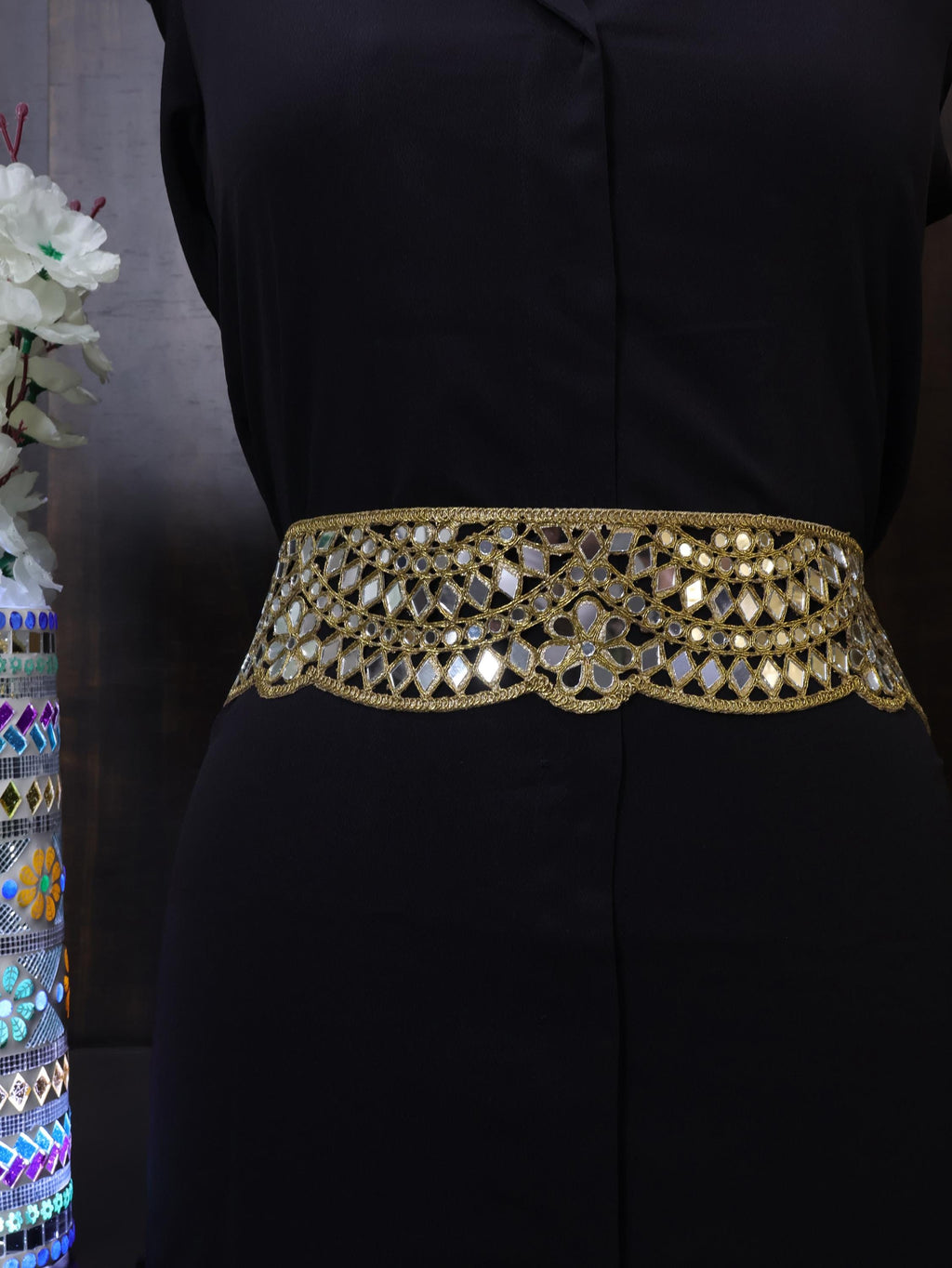 Antique Gold Mirrorwork Waist Belt: Adjustable Clasp, Classic Statement Jewelry