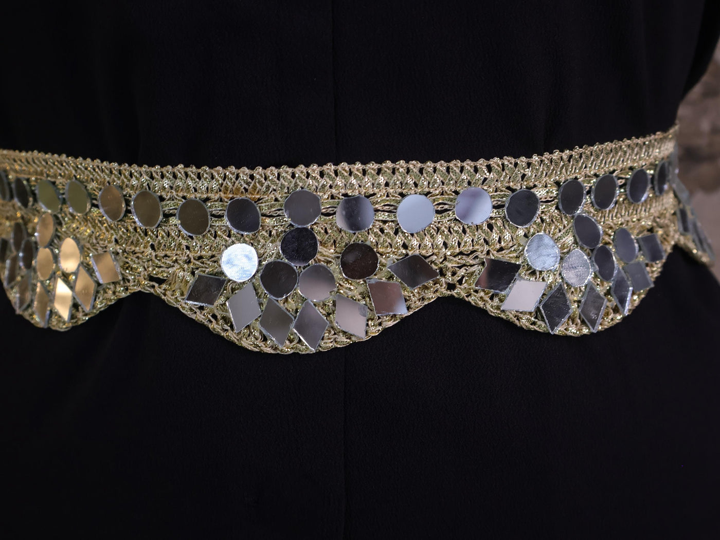 Gold Scalloped Mirror Waist Belt: Regal Cutwork, Adjustable Clasp