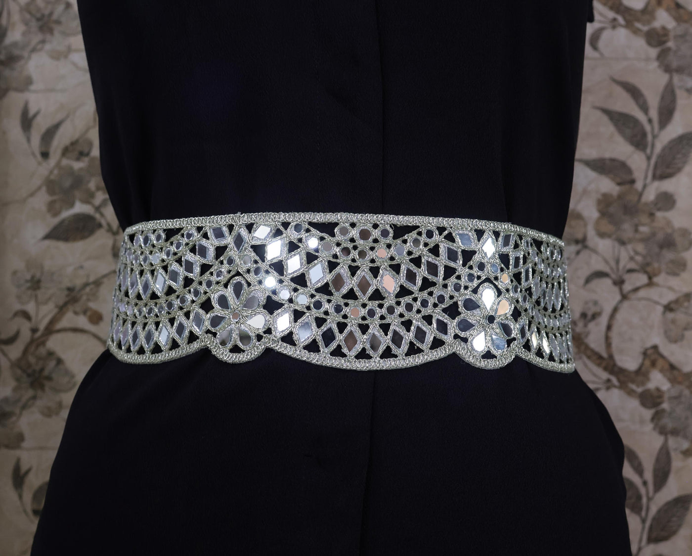 Silver Mirrorwork Waist Belt: Boho Fashionista Statement Chain