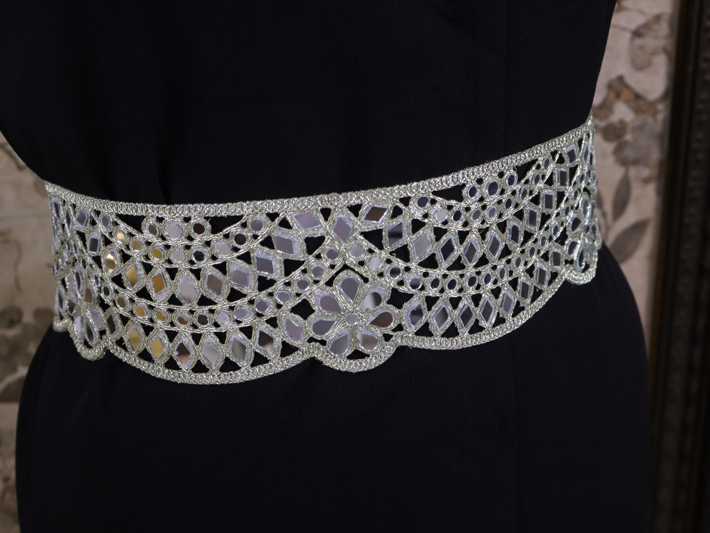Silver Mirrorwork Waist Belt: Boho Fashionista Statement Chain