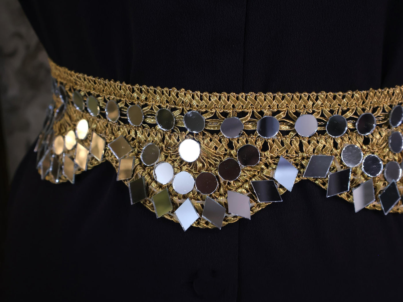 Bronze Gold Scalloped Mirror Waist Belt: Regal Cutwork Statement Jewelry