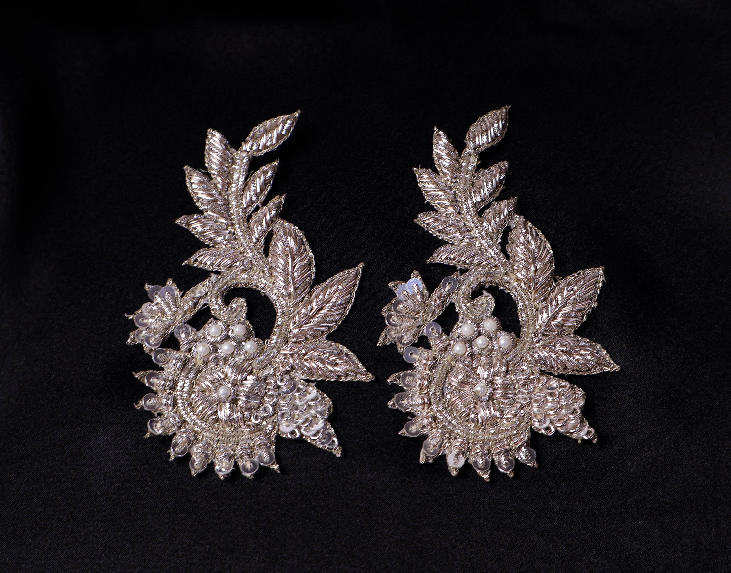 White Gold Floral Zardozi Embroidered Applique Patch (10x5 cm) 4 Pc