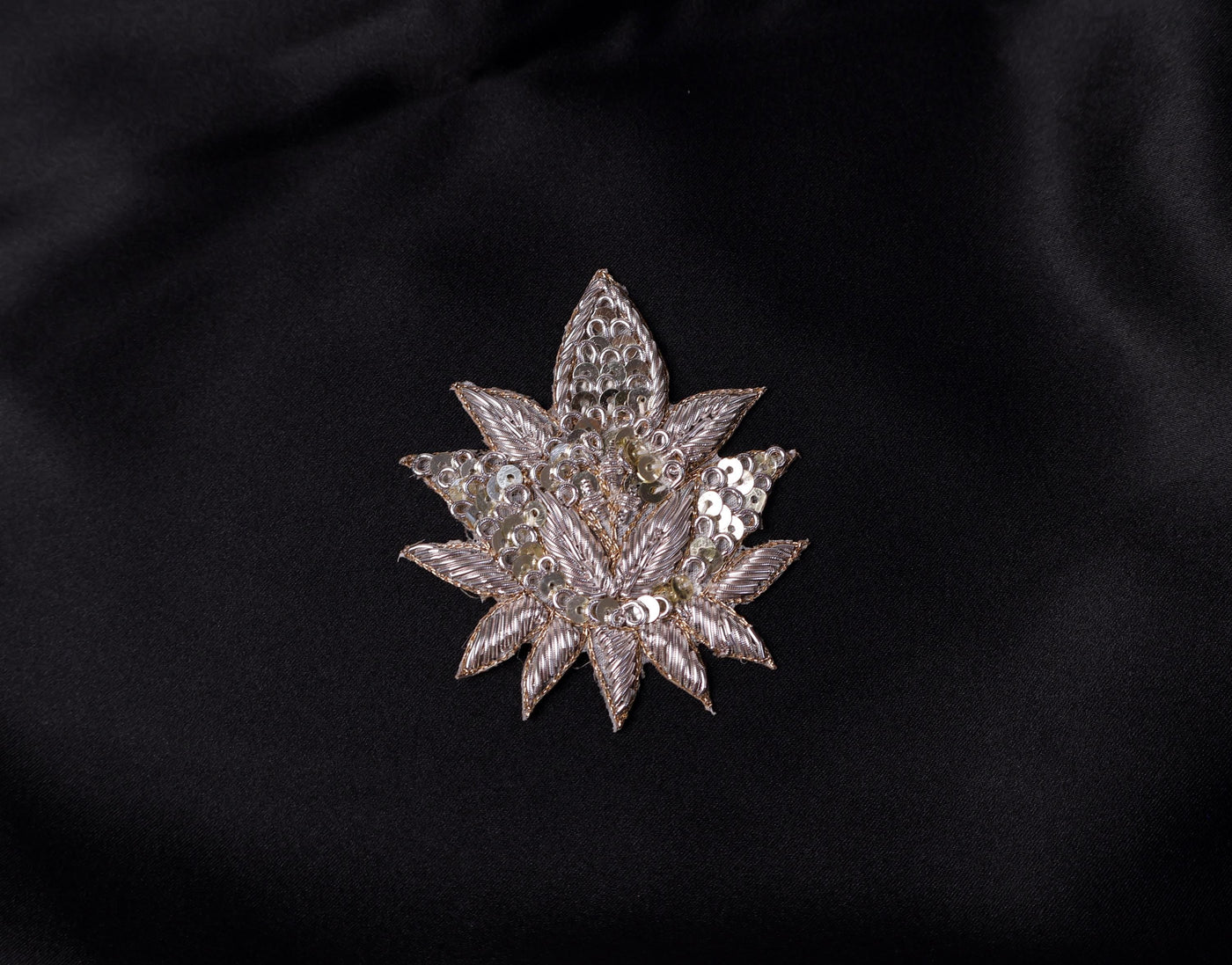 White Gold Floral Zardozi Embroidered Applique Patch (7x6 cm) 4 Pc