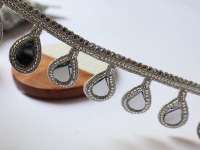 3 Yards Black/ Silver Beaded Mirror Fringe Lace: Borde Espejo